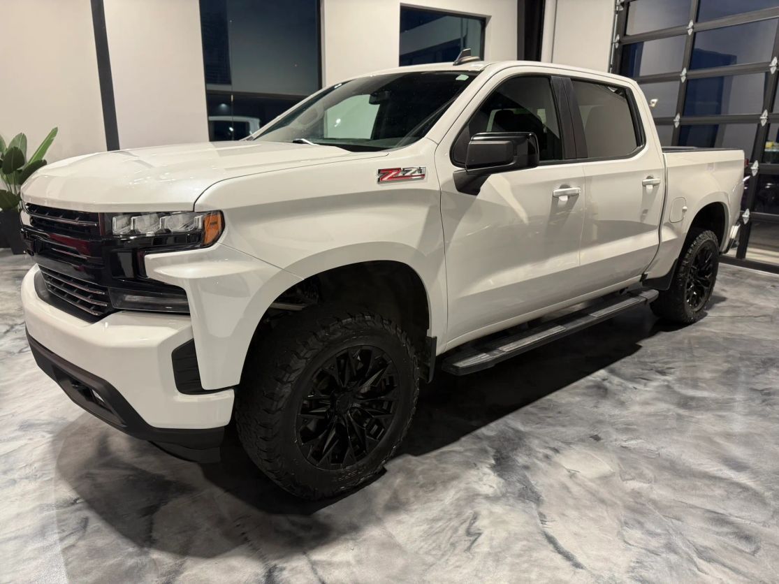 chevrolet silverado 1500 2021 1GCUYEET6MZ130330 image